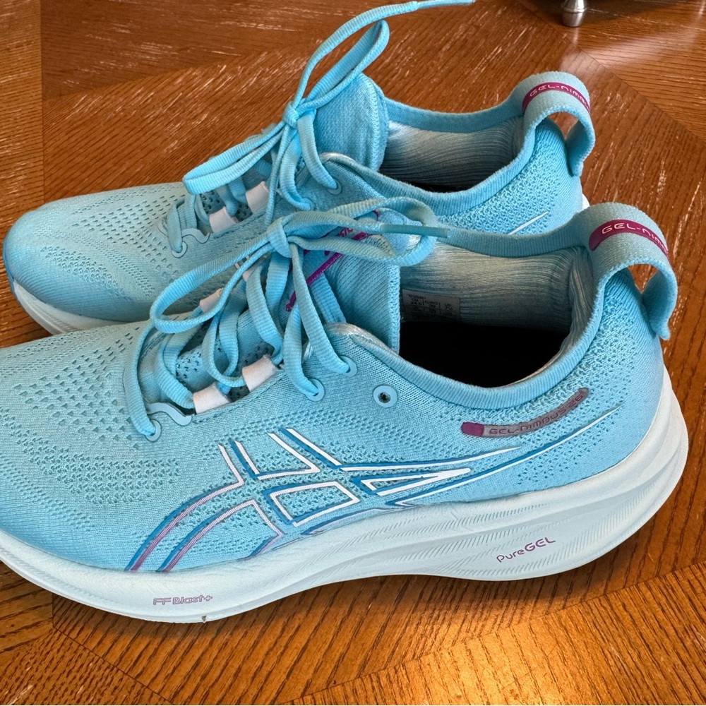 ASICS Women's Athletic Shoes Gel Nimbus 26, pure gel, light blue